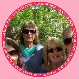 Meet your Posher, Debbie